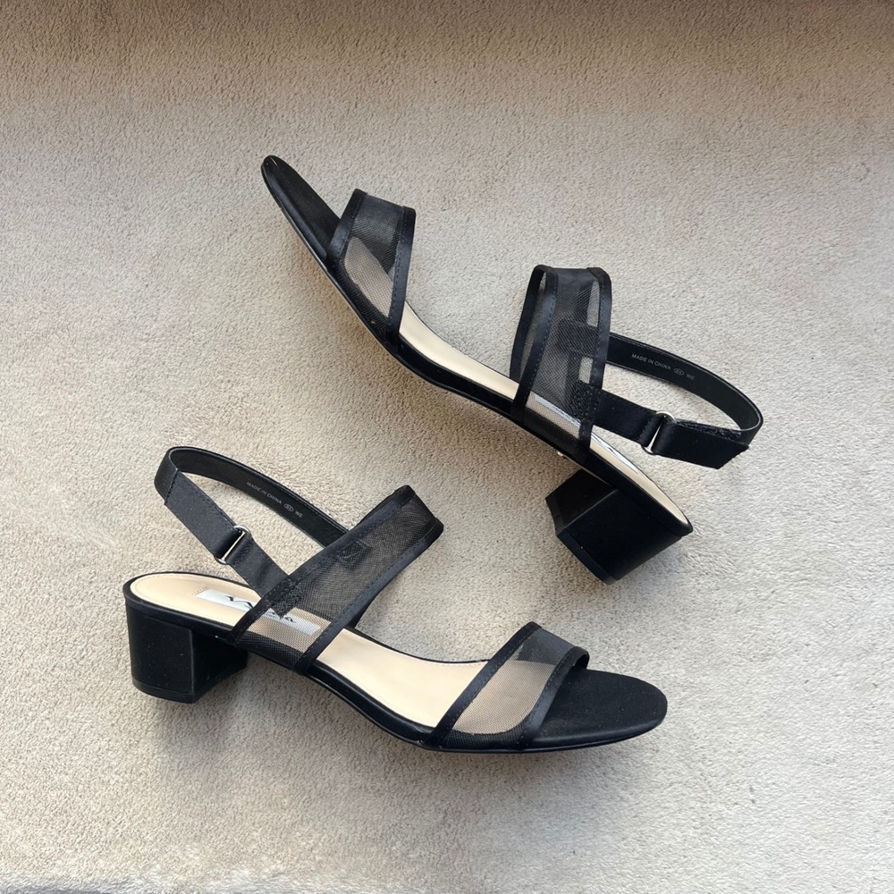 Nina New York Women 9M Black Satin Mesh Low Block Heel Slingback Sandals Classic